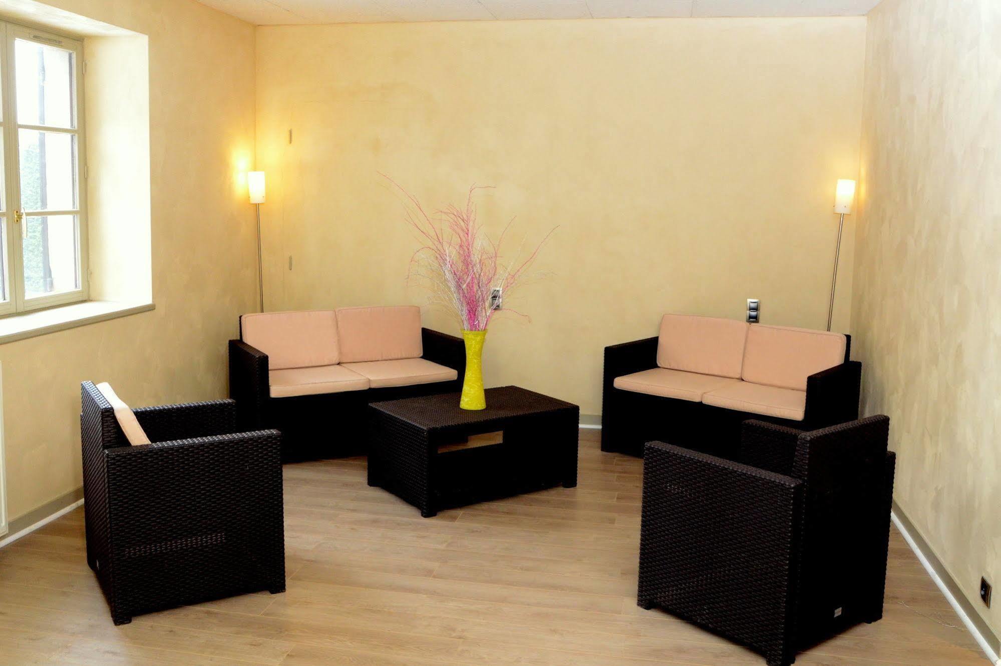אנס Logis Hotel-Restaurant Saint Romain מראה חיצוני תמונה